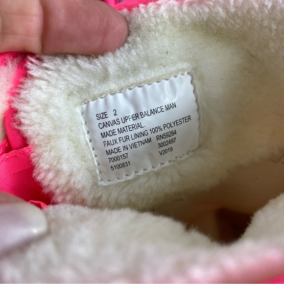 The Children’s Place Kids Pink and Multicolor Winter Boots Sz 2 - Picture 9 of 11